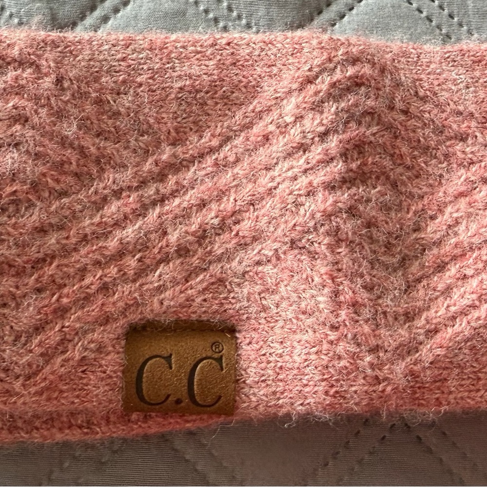 C.C Women's Knit Headband - Pink (Last one available!) 1/3 available 🍓